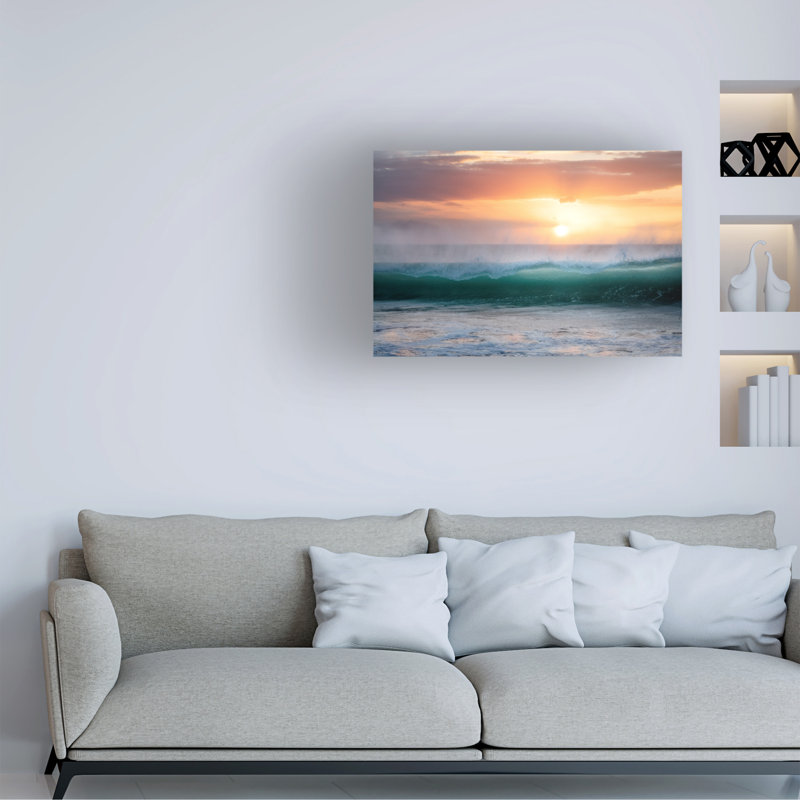 «Waves 11» par Dennis Frates - Photographie sur toile tendue, H 30 po x l 47 po x P 2 po