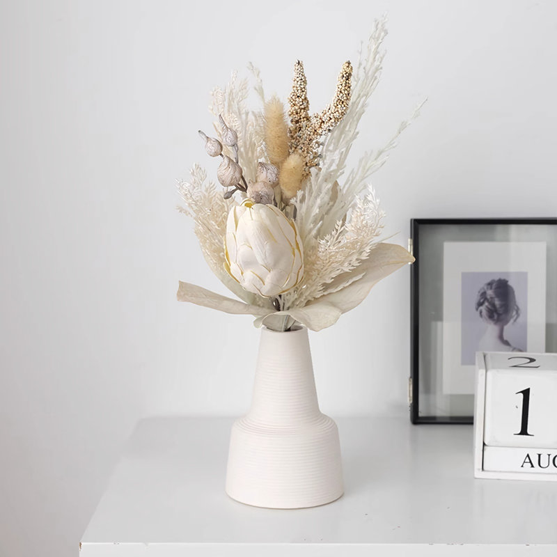 Ornements de fleurs simulées, Blanc