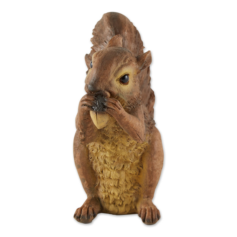 NIBBLING SQUIRREL GARDEN STATUE