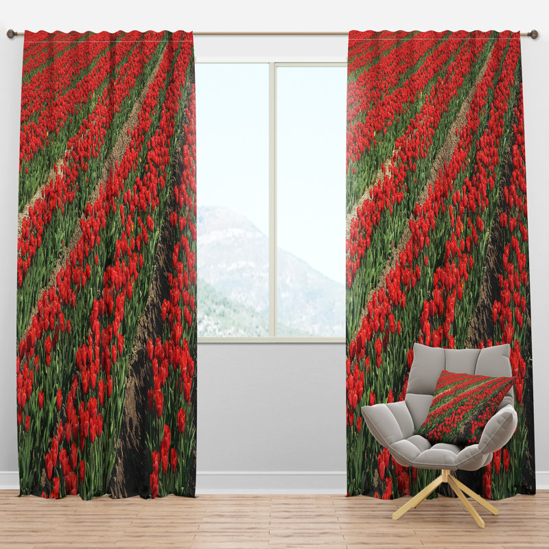 Rangée de fleurs de tulipes rouges - Rideau floral - Velours obscurcissant - 1 panneau, l 52 po x L 90 po