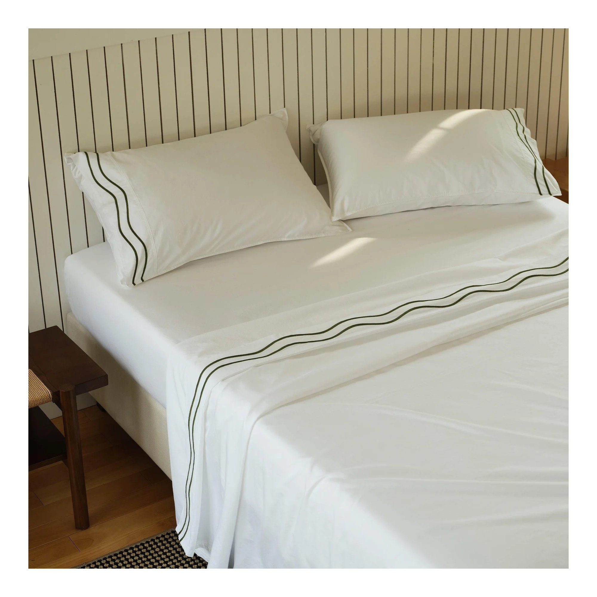 Double Stitch 100% Cotton Sateen Embroidered Sheet Set, Olive Green White, Queen Sheet Set