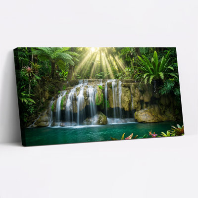 Ensemble de 1 tableau sur toile représentant une cascade tropicale
