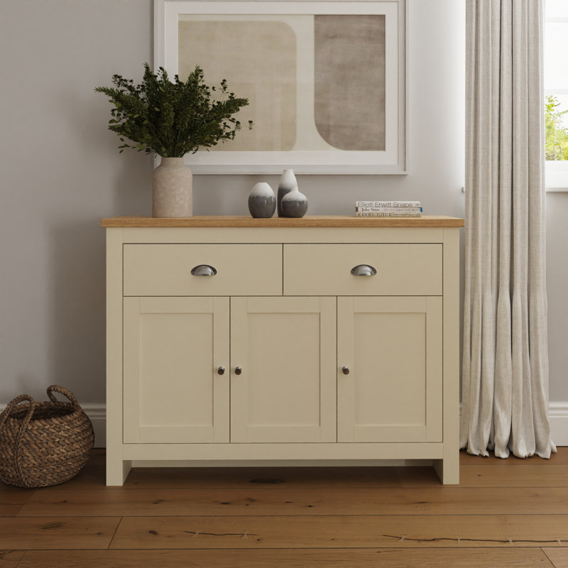 Loretta 111.7cm Sideboard, Cream