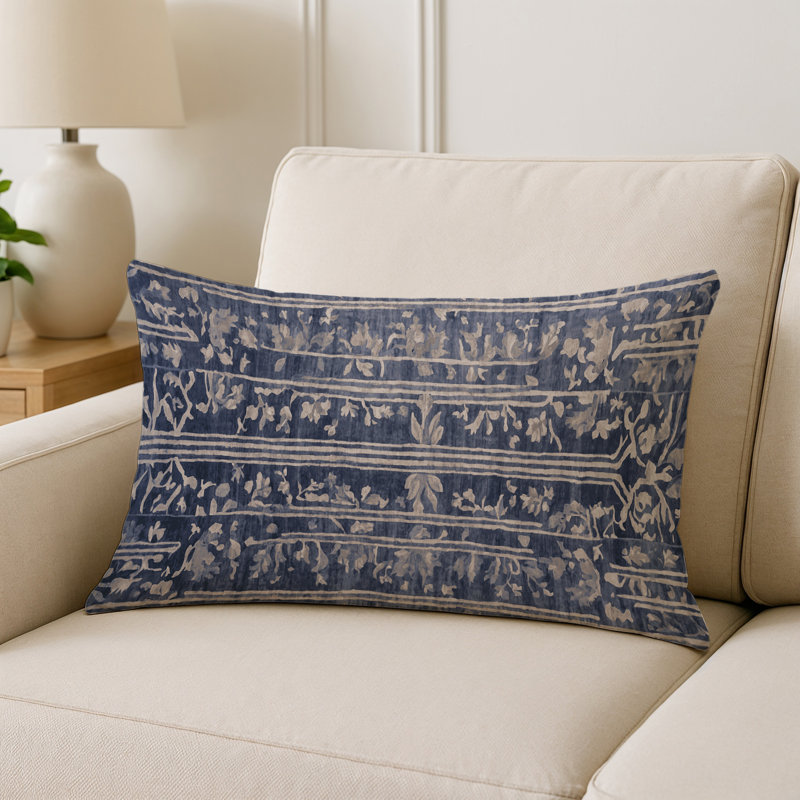 Coussin décoratif intérieur et extérieur Modern, Bleu marine / motif floral blanc, Rectangle H 25 po x l 18 po
