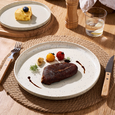 Service de table 12 pièces Latitude Run®, blanc crème