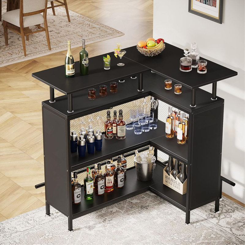 Unité de bar en forme de L 36 po x 48 po avec repose-pieds - Armoire de coin moderne avec tablettes à 2 niveaux et supports en verre, mini table de bar industrielle noire pour la maison, la cuisine ou le pub