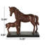 Sculpture Cole and Grey en céramique maman et bébé cheval avec base rectangulaire noire