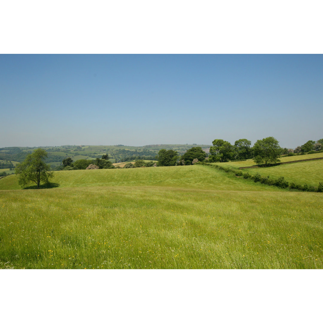 Rollende englische Landschaft von Martb - Druck auf Leinwand ohne Rahmen