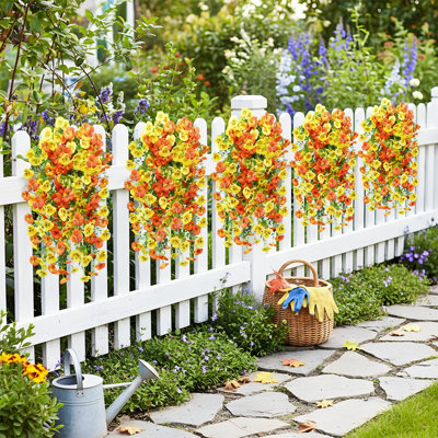 Fleurs artificielles suspendues pour l'extérieur, 4 pièces / paquet 29,7 po Faux plantes suspendues extérieures résistantes aux UV Pansy fleurs fausses vignes florales en cascade pour porche patio balcon Pergola