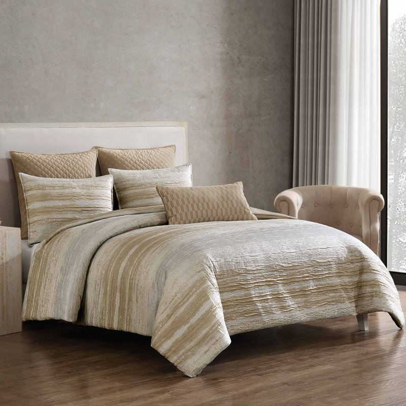 Jonah 6 pc Queen Gold Comforter Set