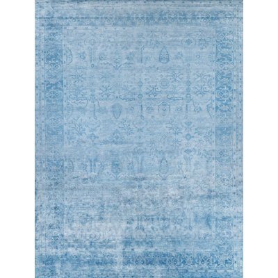 Antique'd Synthetic Oriental Indoor Rug
