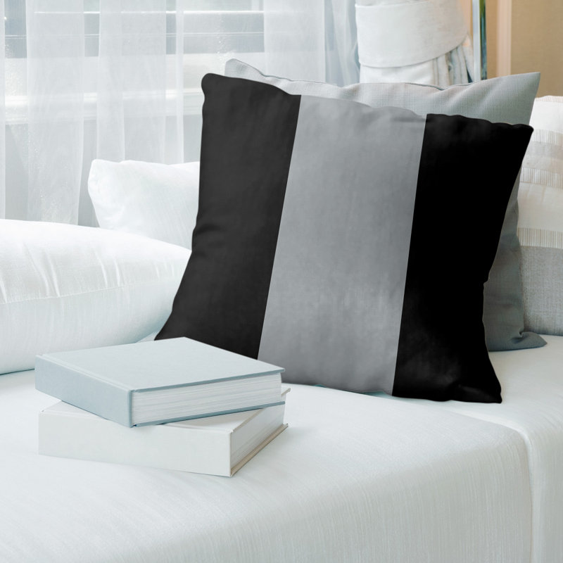 Coussin décoratif, 16 po x 1 po, Duvet synthétique, Noir / argent