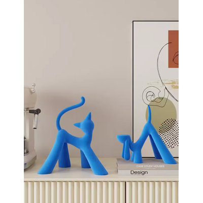 Decarion Figurines & Sculptures