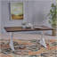 Charmante table de salle à manger rustique pour des réunions douillettes