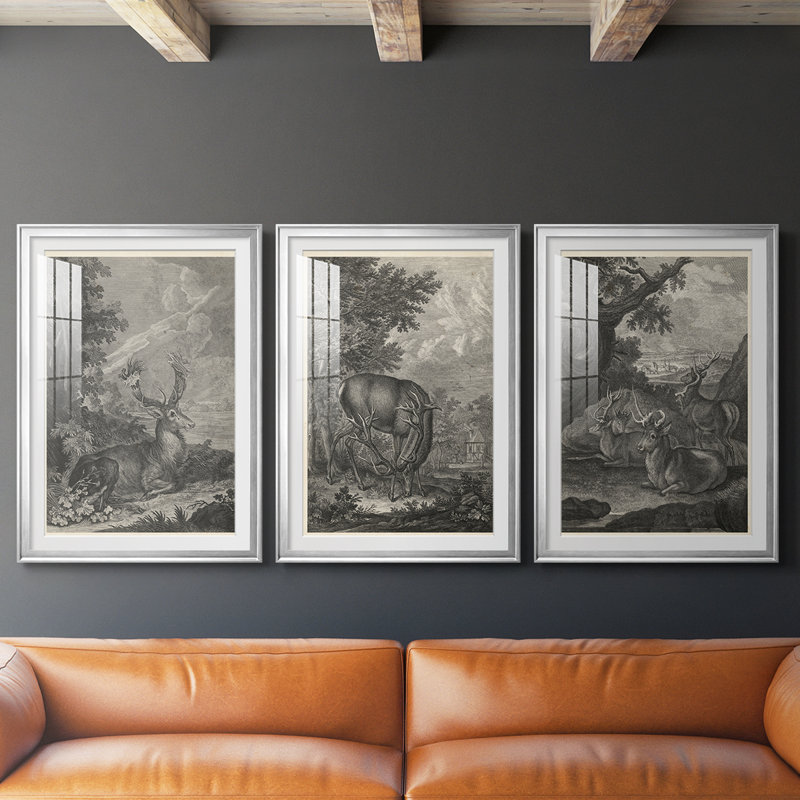 Woodland Deer III - reproduction sur mesure encadrée de qualité supérieure - 3 pièces, 21" H x 30" W, Argent argent