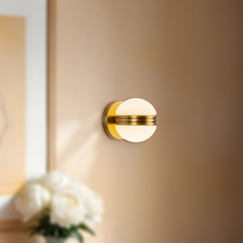 Selene 5-in Gold dimmable LED Wall Sconce, Brushed Gold
