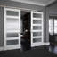 Porte de grange en verre et bois peint sans trousse de quincaillerie d'installation-50273746
