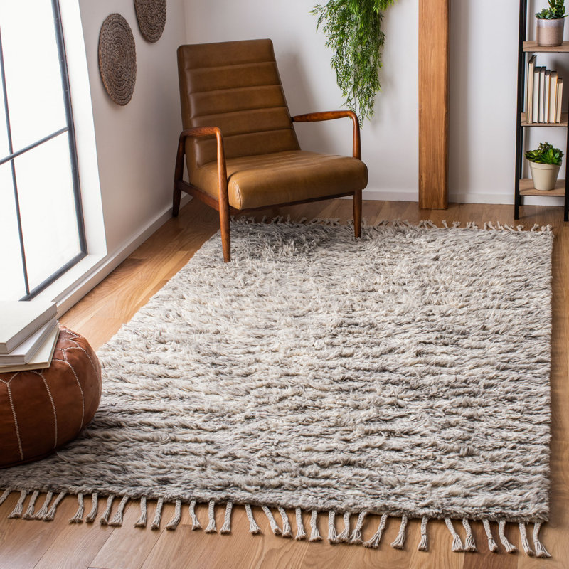 Janis Hand Woven Wool Solid Color Rug, Rectangle 4' x 6'