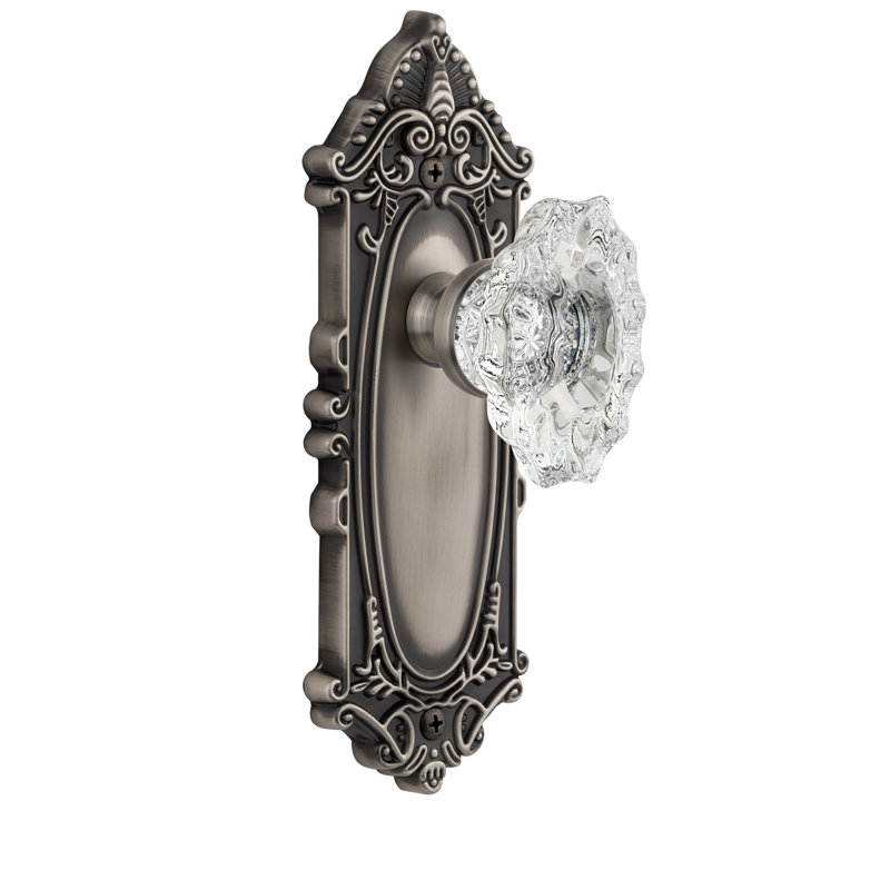 Plaque d'intimité victorienne Grandeur Grande avec bouton de porte en cristal Biarritz, 2 3/4 po, Étain antique