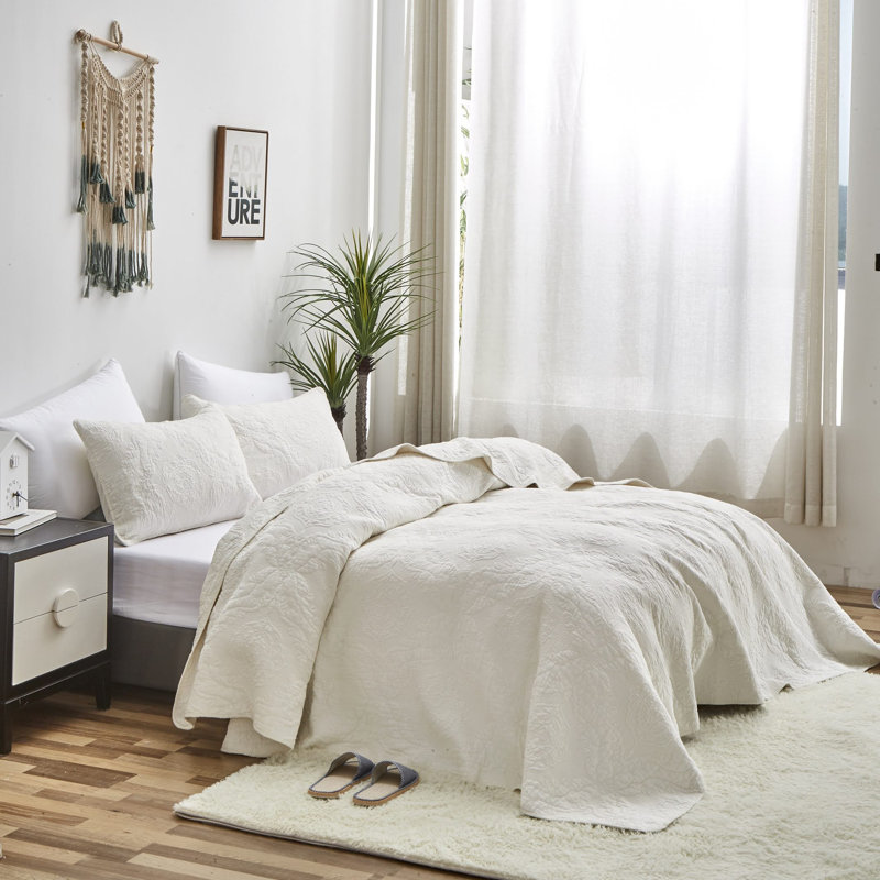 Ivory King Cotton Reversible Quilt Set