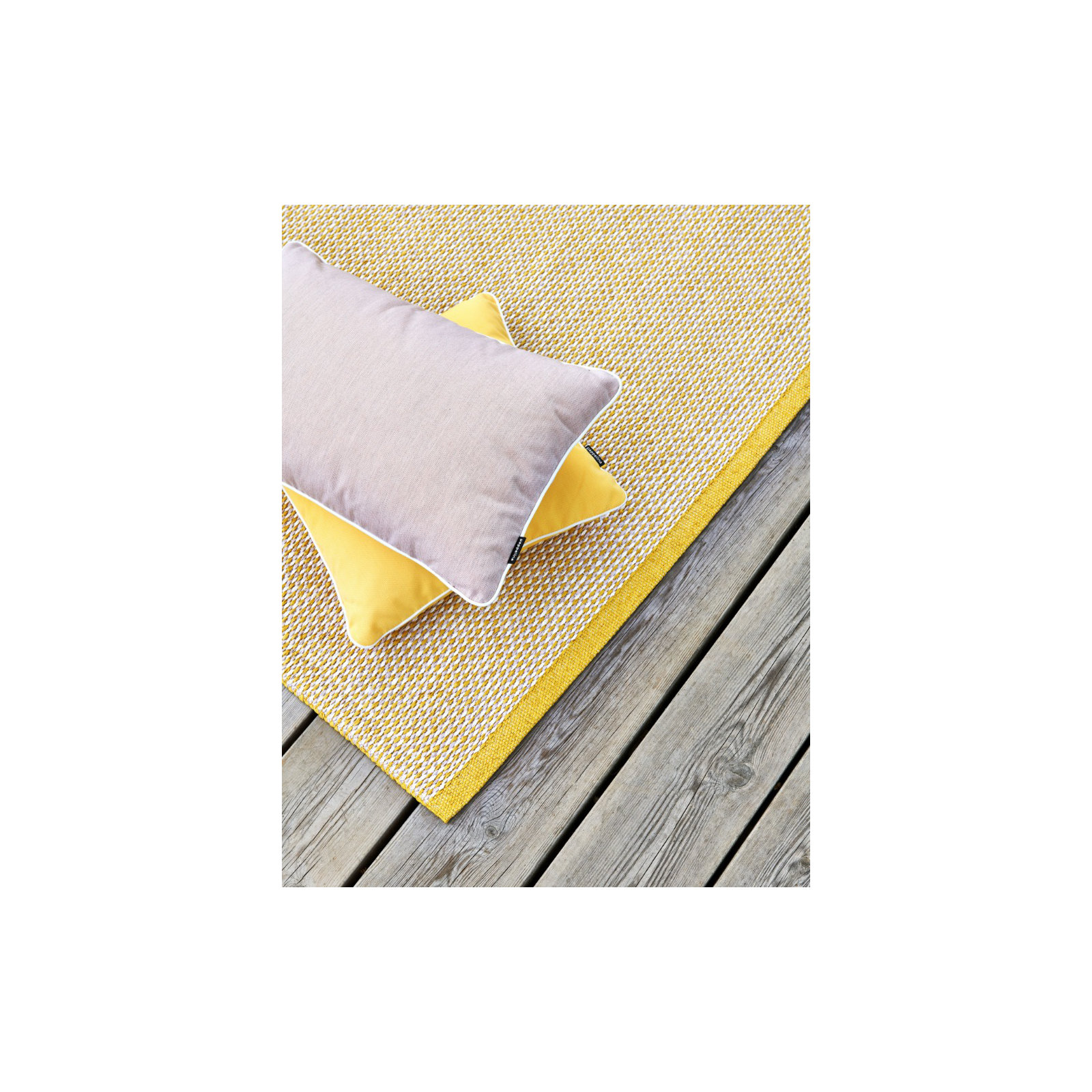 Effi Handmade Light Yellow/Mustard Indoor/Outdoor Rug, Rectangle 2' x 2'9"