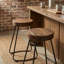 Tabouret Boone en bois flotté et pieds en métal