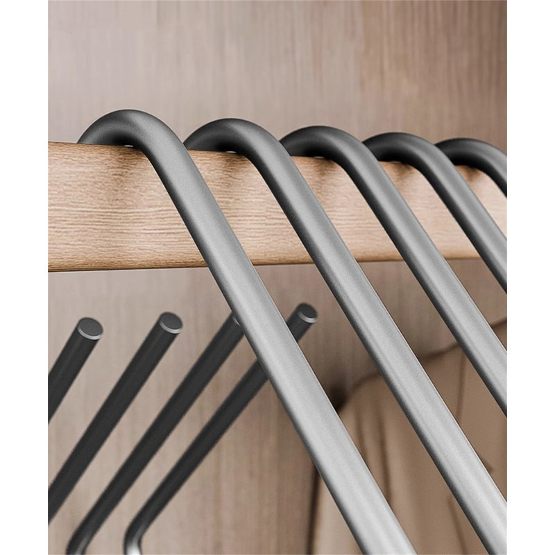 Cintre en alliage d'aluminium, 30