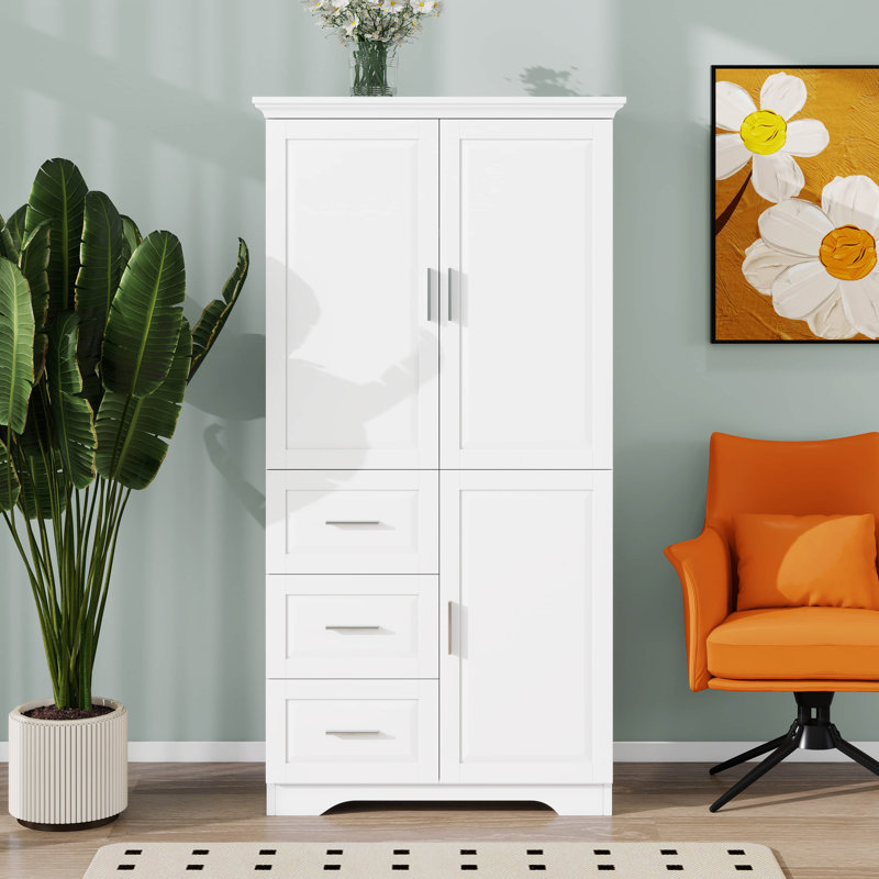Grande armoire de rangement, garde-manger autoportant moderne avec 3 portes, tablettes réglables et 3 tiroirs de rangement
