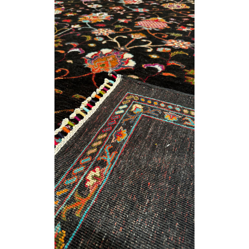 Tapis noir original en laine et coton noué à la main