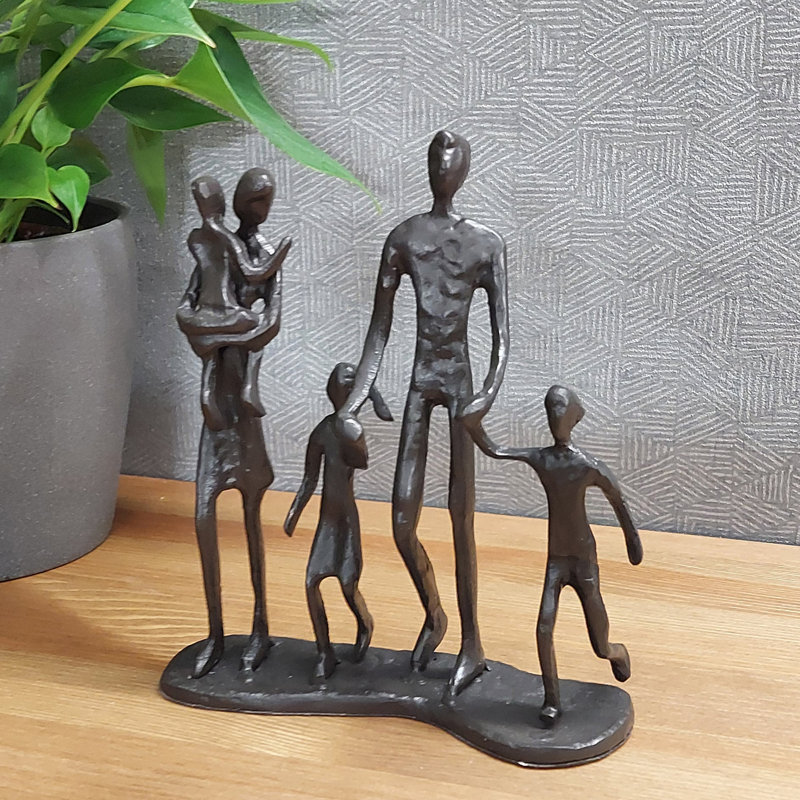 FAMILY 5 OUTING Iron Figurine 18cm, Mocha