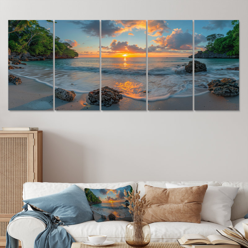 Photo panoramique d'une plage rocheuse au lever du soleil - ensemble d'art sur toile plage, H 28 po x l 60 po
