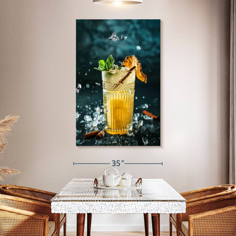 Yarlin, cocktail d'ananas, H 51 po x l 34 po