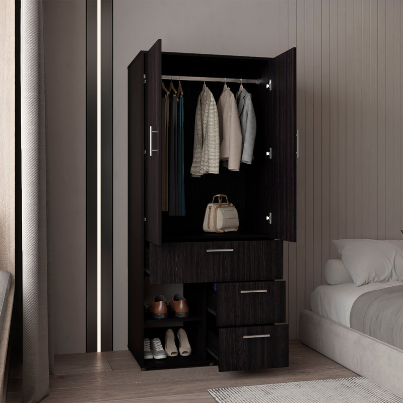 Armoire avec portes doubles, tablettes internes et tringle