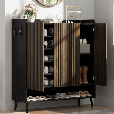 Grande armoire à chaussures avec portes, armoire de rangement à 3 portes avec tablettes et crochets réglables, armoire à chaussures à 6 niveaux