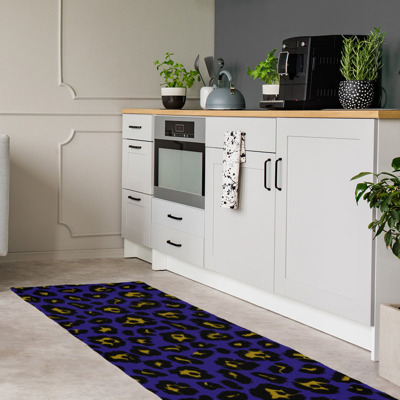 Animal Print Indoor Rug, Runner 2'6" x 8'
