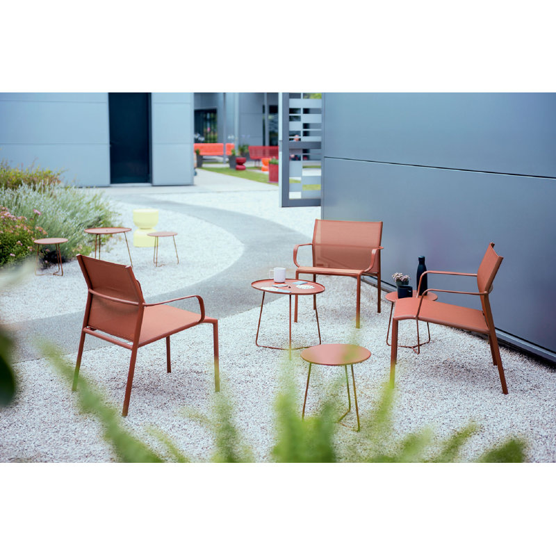 Cocotte Outdoor Round Side Table, Red Ochre, 14" H x 13.5" L x 13.5" W