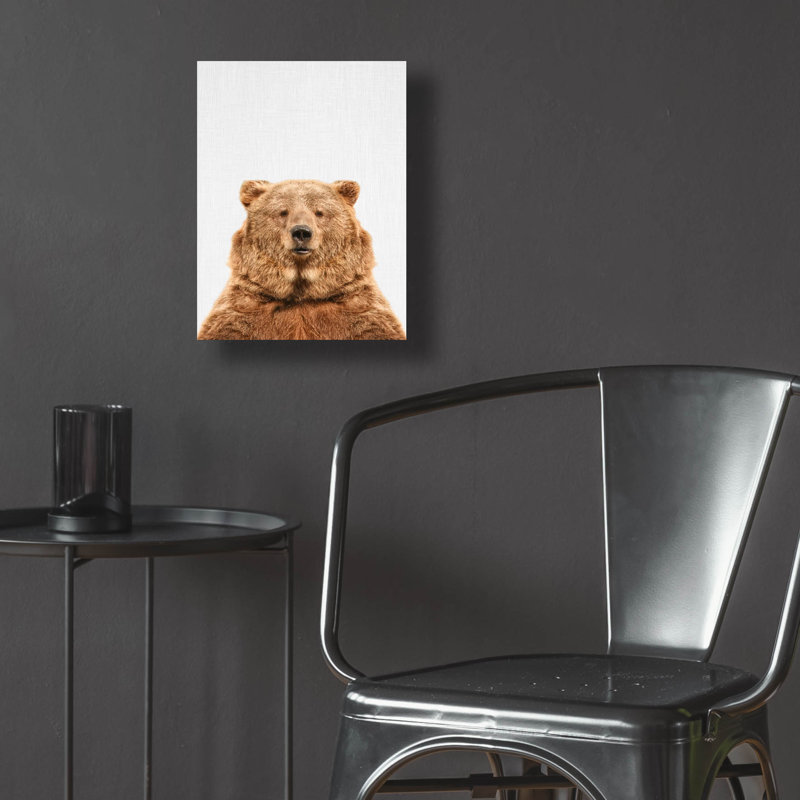 «Bear» par Tai Prints, art mural épique «Bear» par Tai Prints, H 16 po x l 12 po x P 0,13 po
