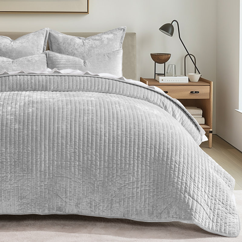 Luxe Velvet Channel Quilt Set, King, Frost Gray