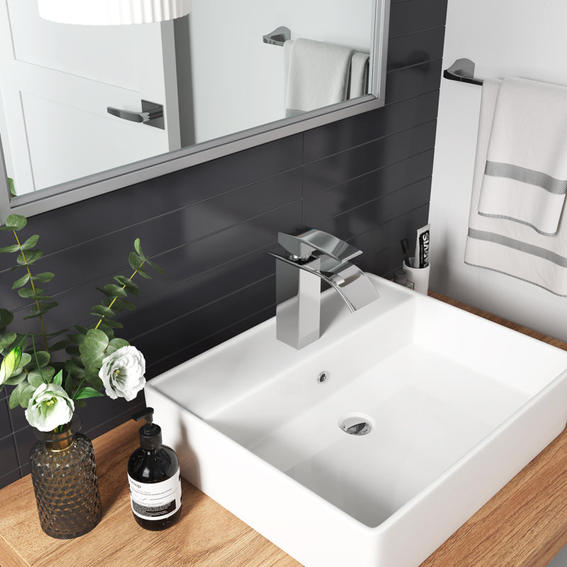 Single-handle Bathroom Faucet with Drain Assembly, Silver