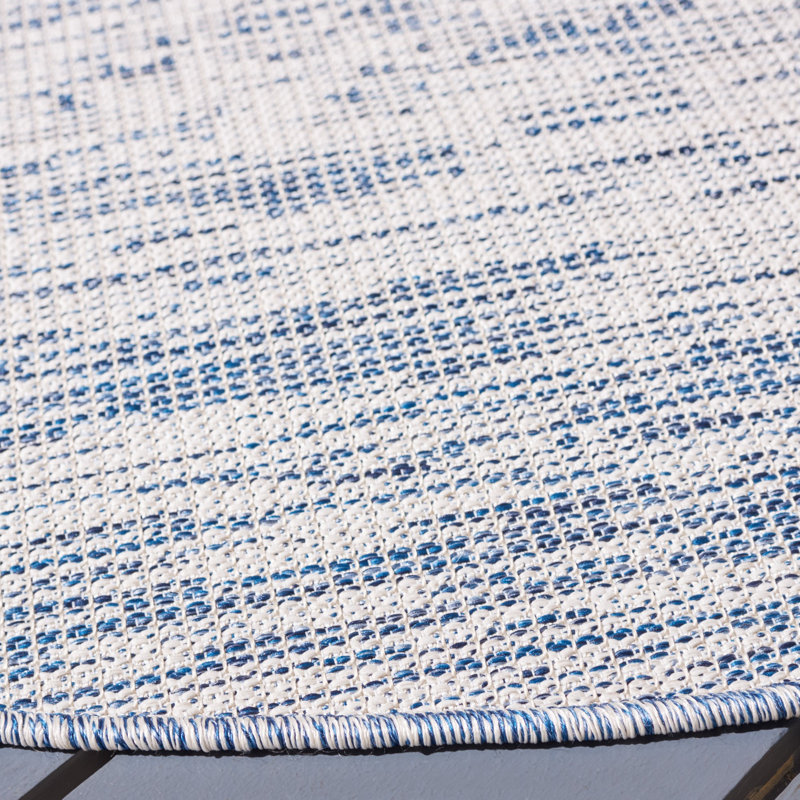 Hampton Performance Abstract Indoor/Outdoor Area Rug, Round 6'5"