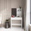 Meuble-lavabo de 55 po de hauteur en blanc antique avec miroir