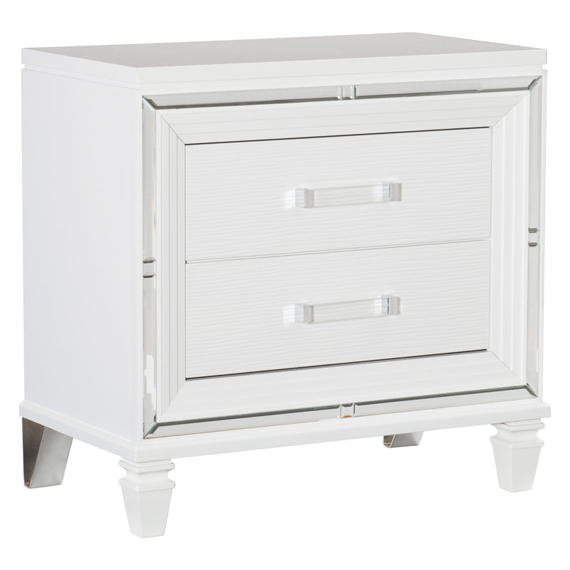 Table de chevet glamour pour chambre à coucher avec tiroirs texturés et garniture en miroir à finition métallique blanche