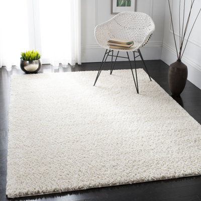 Lakely Looped/Hooked Ivory Rug
