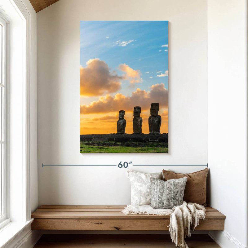 Lilie rangée de statues Moai, H 48 po x l 32 po