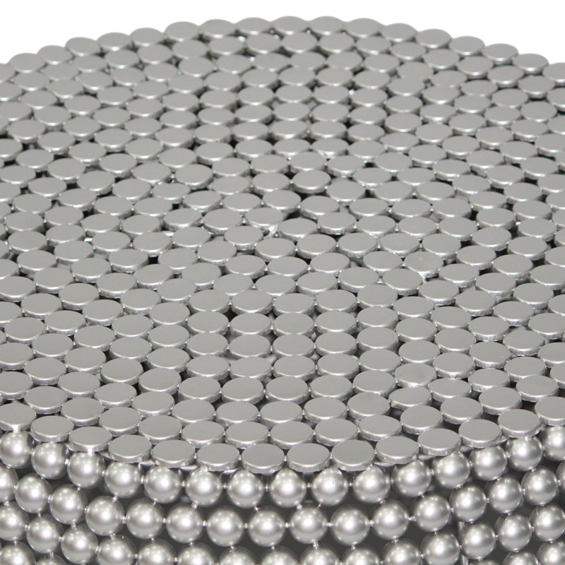 Table basse 32 po Eve | Motif de perles métalliques argentées | Structure en fer nickelé