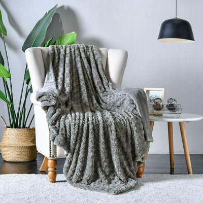 Housse de coussin carrée en fausse fourrure