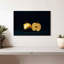 Pomme d'or fendue-108722343