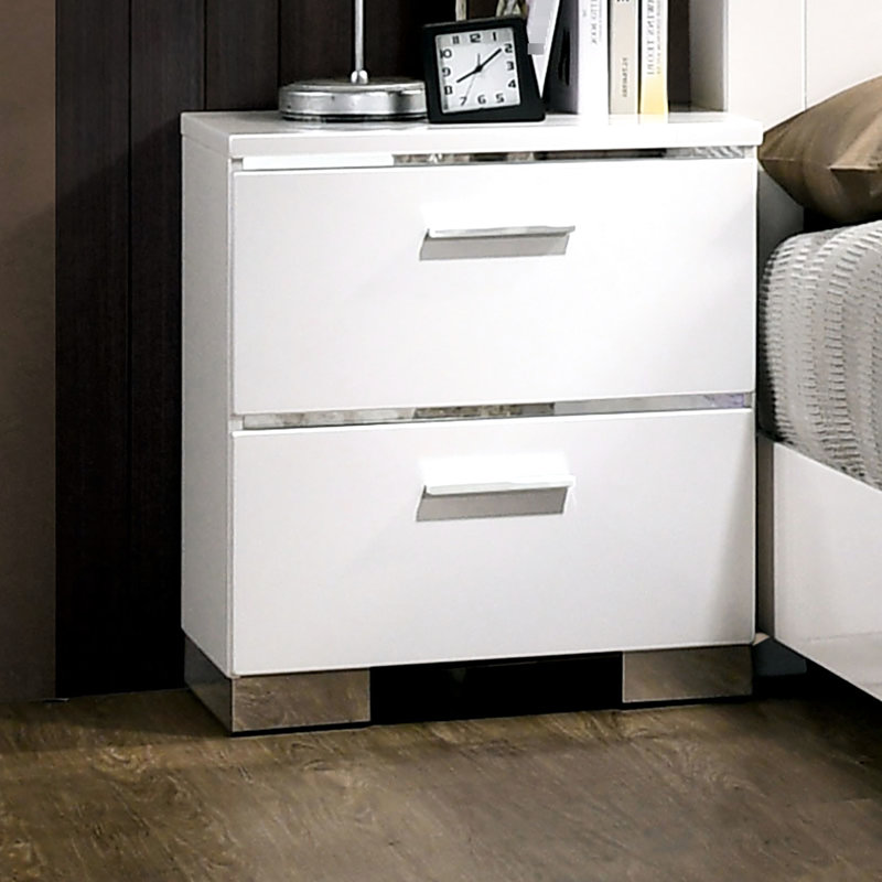 Élégante et pratique table de chevet blanche avec port intégré, accents et 2 tiroirs pour la conception de la chambre à coucher