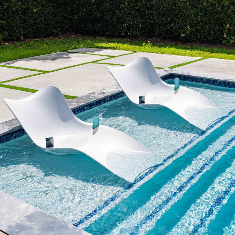 Panama Jack Set Of 2 Wave In-pool Chaise Lounger With End Table