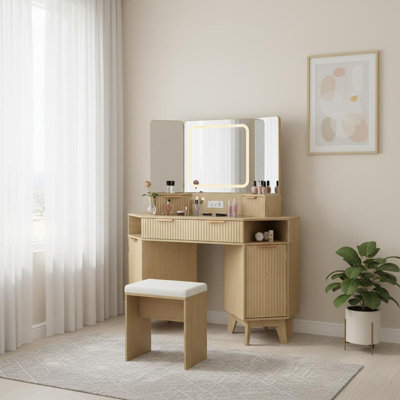 Dressing Table with Mirror